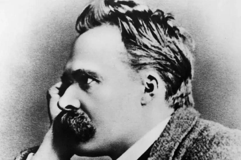 17267605280_NIETZSCHE_PHILOSOPHIE_TW.webp