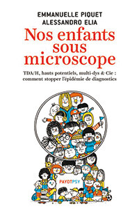 16178944380_enfants-sous-microscope.jpg