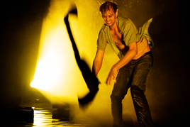 Tropique de la violence, pièce mise en scène par Alexandre Zeff, réalisation par Greg Germain, 84 minutes, disponible sur France TV jusqu’au 20 février 2025. - Les Grands Dossiers des sciences humaines n°76